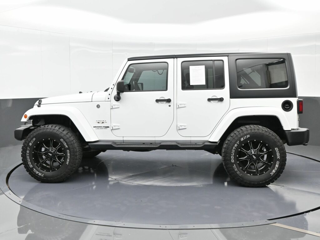 2018 Jeep Wrangler JK Unlimited Sahara 4WD