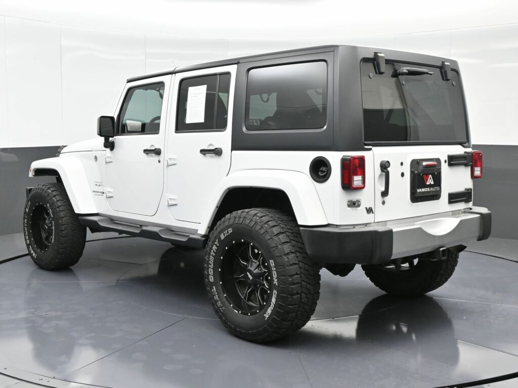 2018 Jeep Wrangler JK Unlimited Sahara 4WD