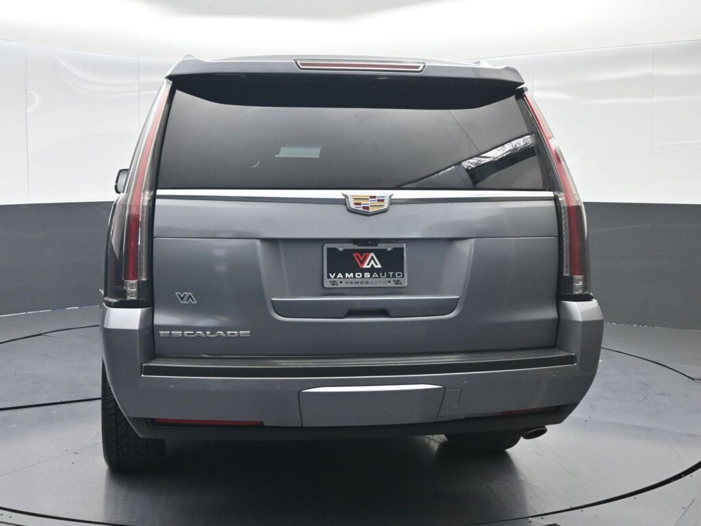 2018 Cadillac Escalade ESV Platinum 4WD