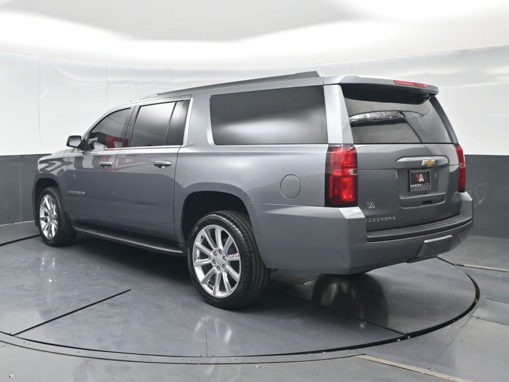 2020 Chevrolet Suburban 4WD LT