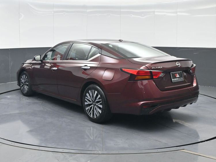2024 Nissan Altima SV FWD